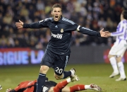 开云体育APP下载-秩序颠覆者，塞恩斯领军迈凯伦，以绝对优势碾压红牛王朝