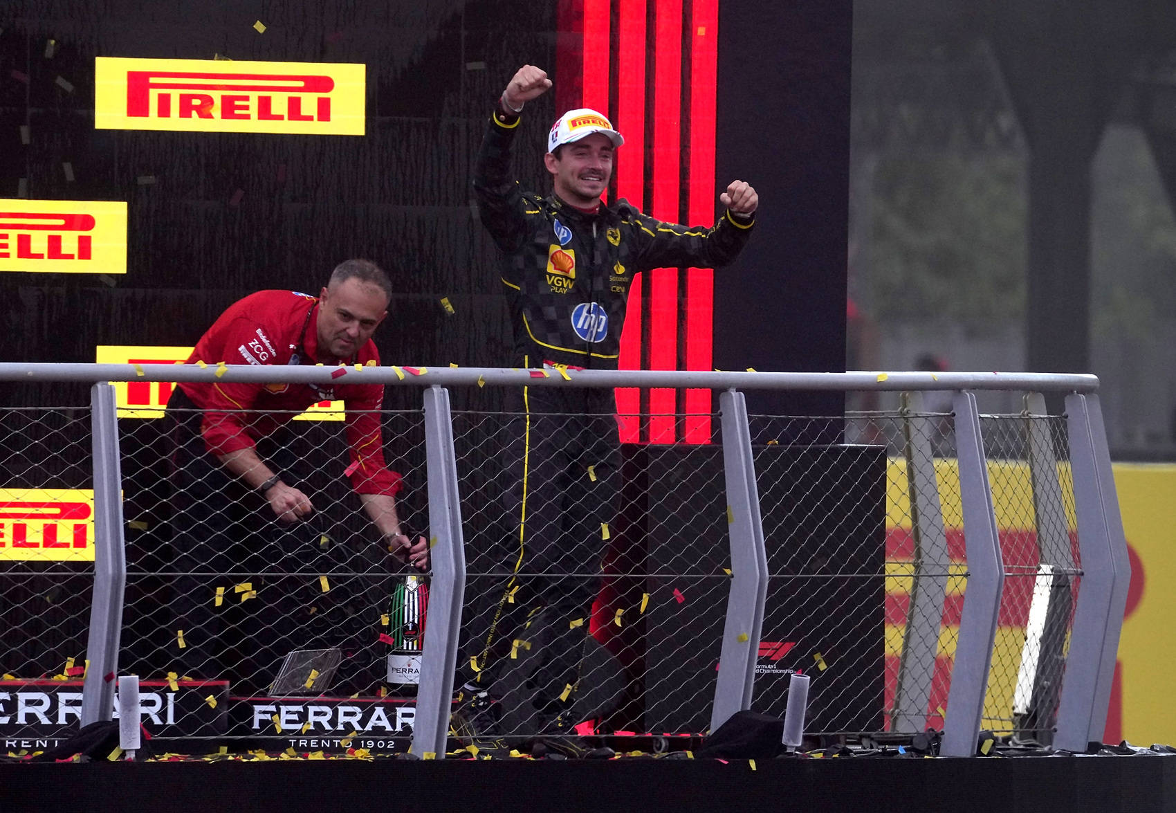 关于阿斯顿马丁翻盘索伯车队,勒克莱尔高光表现的信息 关于阿斯顿马丁翻盘索伯车队,勒克莱尔高光表现的信息