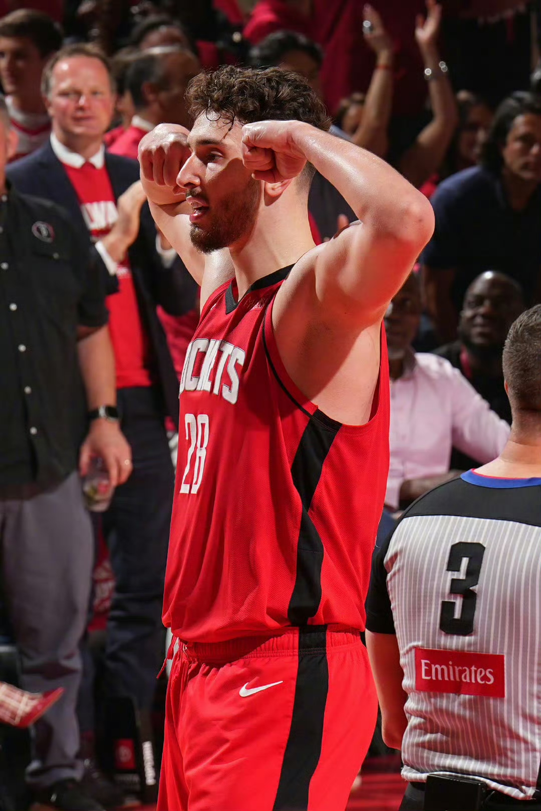 包含火箭主场击败骑士,哈登高效砍下全队最高分夺胜的词条 包含火箭主场击败骑士,哈登高效砍下全队最高分夺胜的词条