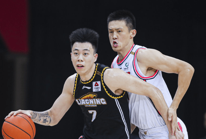 黑色球队在近期比赛中夺得胜利,挺进下一轮的简单介绍 黑色球队在近期比赛中夺得胜利,挺进下一轮的简单介绍