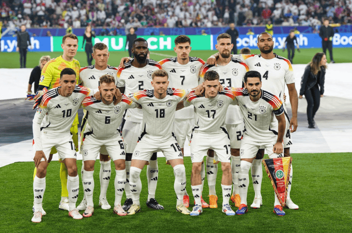 德国国家队备战友谊赛，球员怀揣冠军梦想的简单介绍