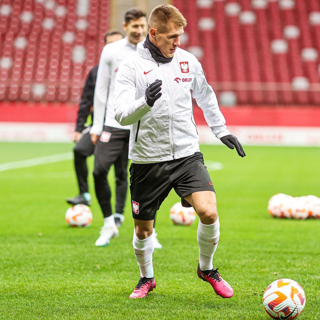 波兰队宽广团队意识，精彩表演俘获球迷心的简单介绍