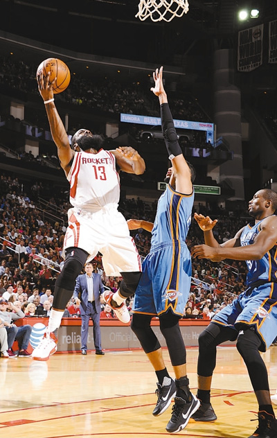 火箭击败雷霆，重返胜利的轨道