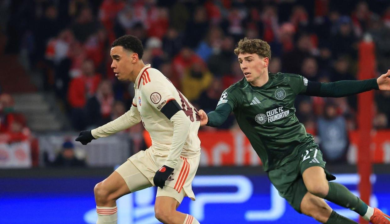 拜仁慕尼黑球员配合默契，成功施展进攻套路的简单介绍