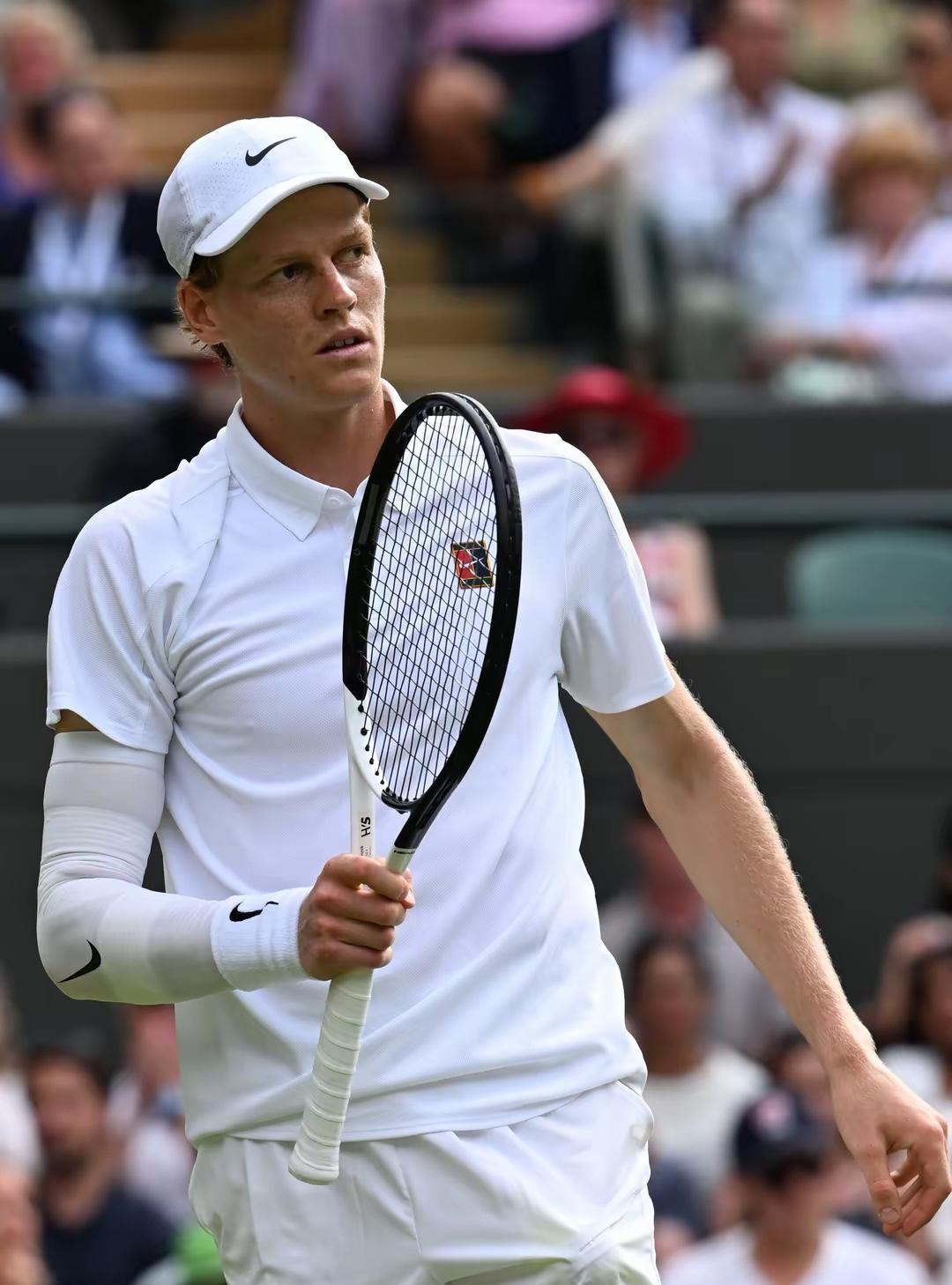 包含温网翻盘拉沃尔杯,德约科维奇惊艳四座的词条 包含温网翻盘拉沃尔杯,德约科维奇惊艳四座的词条