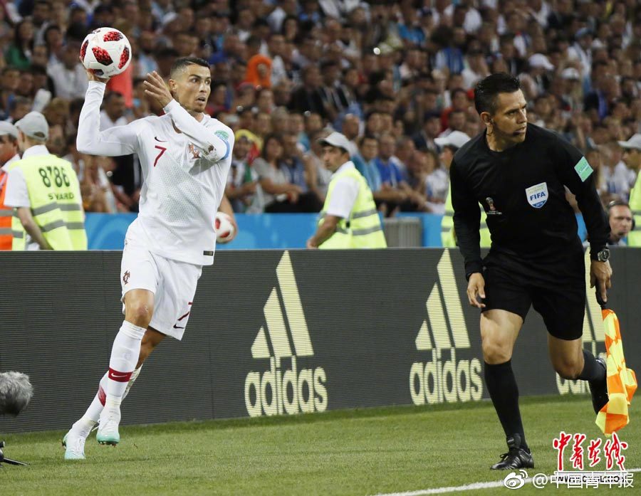 乌拉圭血洗波兰，C罗打破历史纪录的简单介绍
