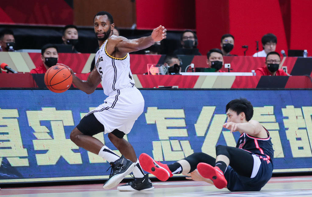 圣埃蒂安背水一战，被球迷寄予厚望的简单介绍