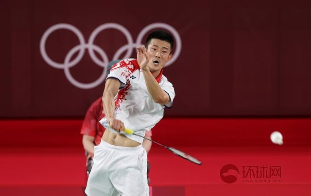 关于丹麦羽毛球队力克英格兰羽毛球队，谌龙送出助攻的信息