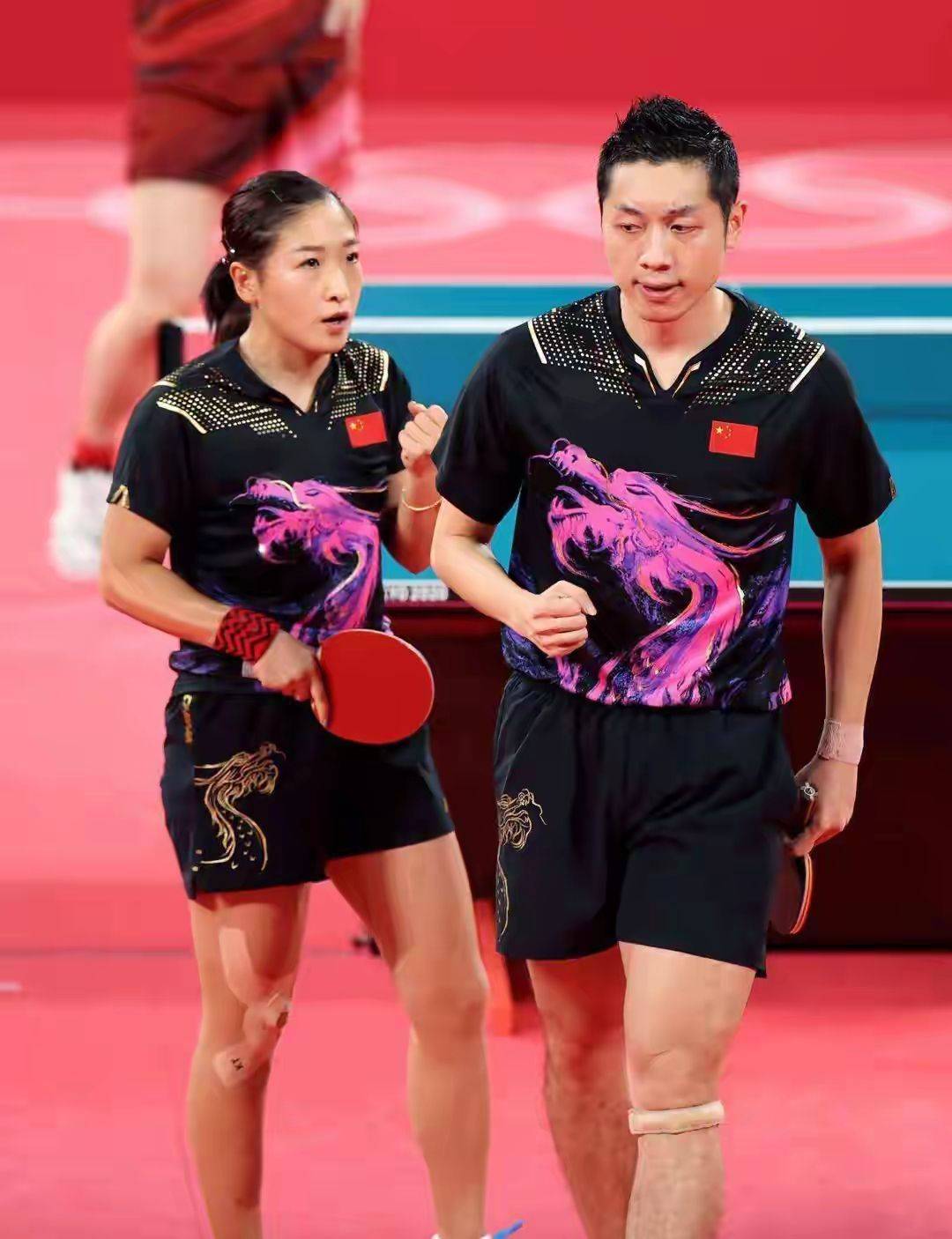 包含瑞典乒乓球队碾压中国乒乓球队，许昕关键制胜的词条