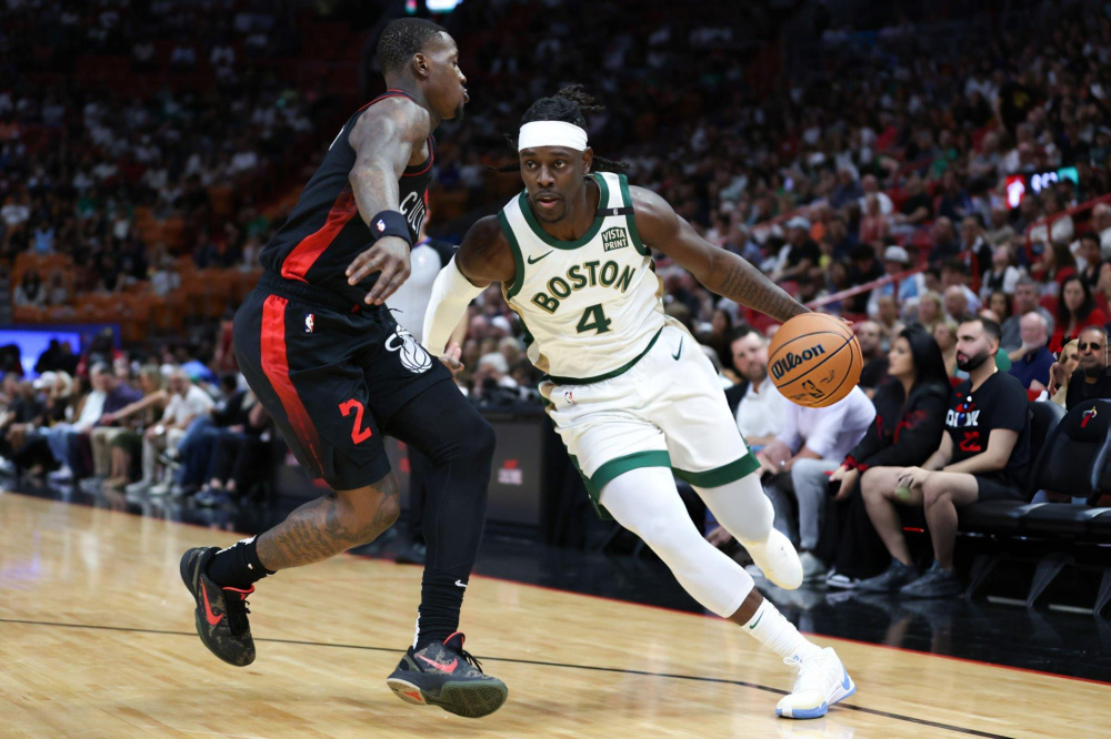 热火横扫广东队,塔图姆关键制胜 热火横扫广东队,塔图姆关键制胜